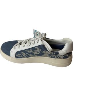BareTraps Floral Blue and White Sneakers